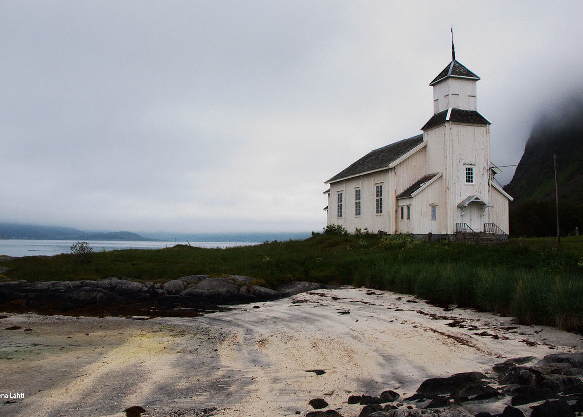 kyrka på Lofotstrand
